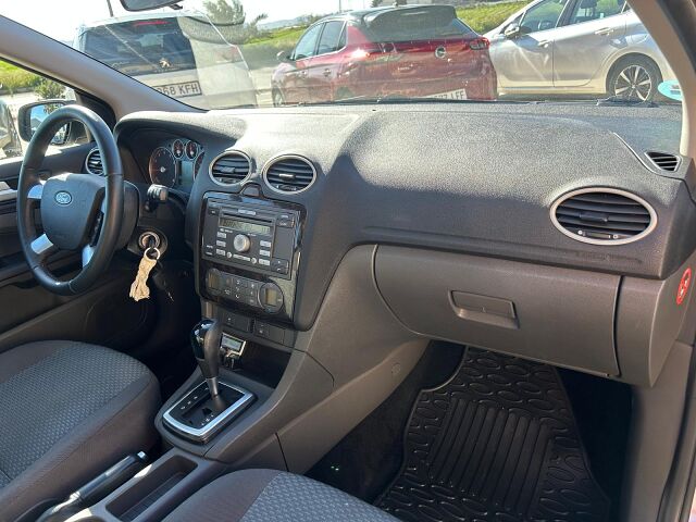 FORD FOCUS TREND 1.6 AUTO SPANISH LHD IN SPAIN ONLY 57000 MILES SUPERB 2007